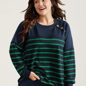 BloomChic Black and Green Sweater